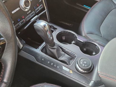 Used 2019 Ford Explorer Sport w/ Equipment Group 401A AWD/4WD image 9