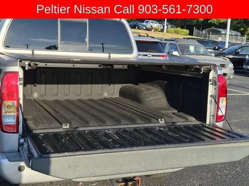 Used 2018 Nissan Frontier PRO-4X AWD/4WD image 10