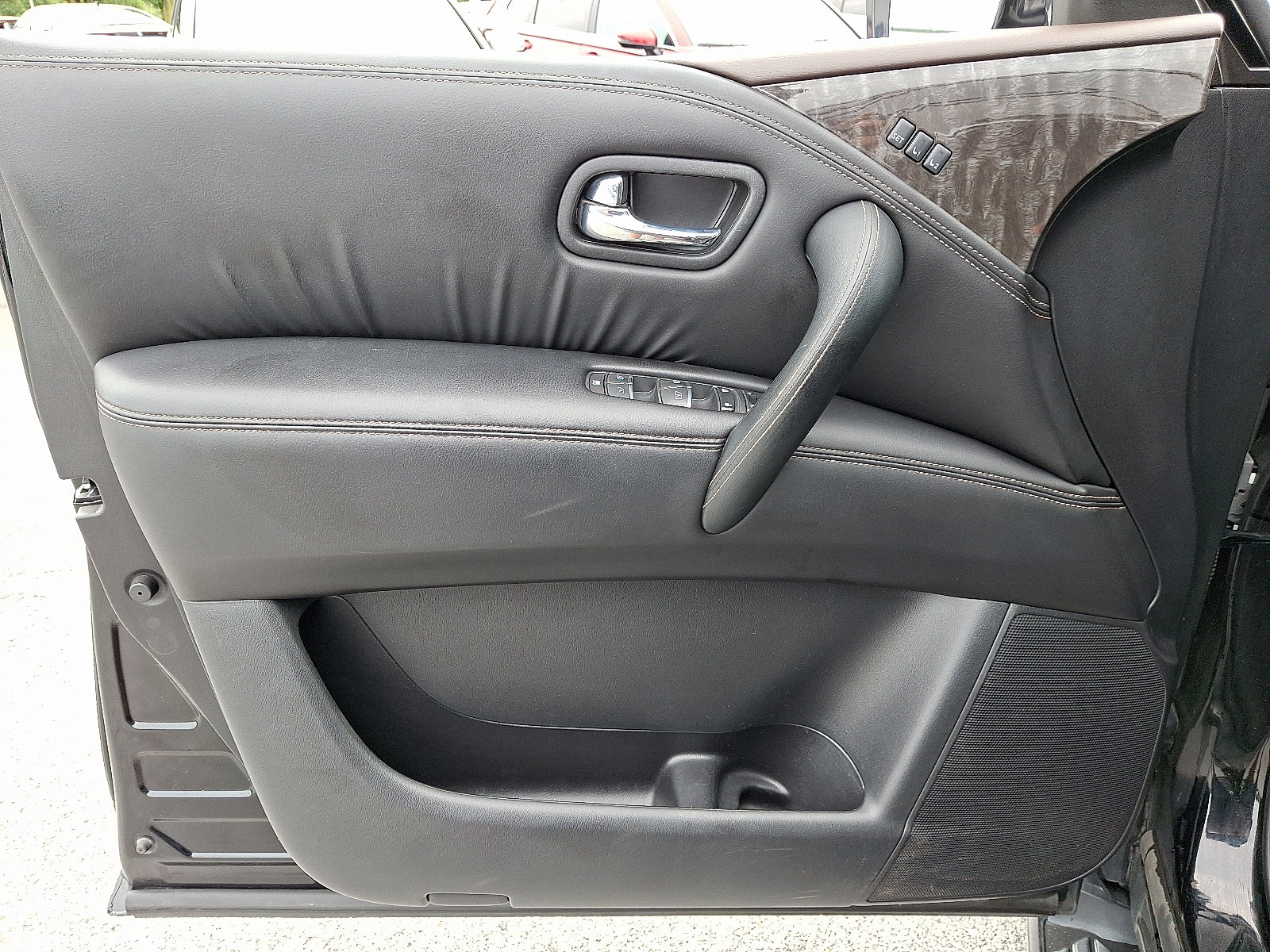 Used 2021 Nissan Armada Platinum w/ Captain's Chairs Package AWD/4WD image 14