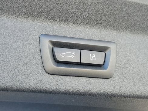 Used 2023 BMW X3 sDrive30i w/ Premium Package RWD image 9