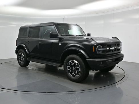 New 2026 Ford Bronco Outer Banks image 24