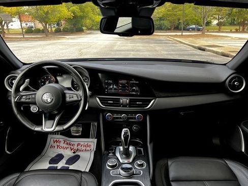 Used 2022 Alfa Romeo Giulia Sprint image 31