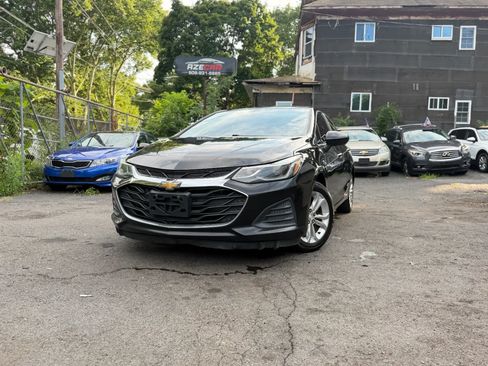 Used 2019 Chevrolet Cruze LT FWD image 5