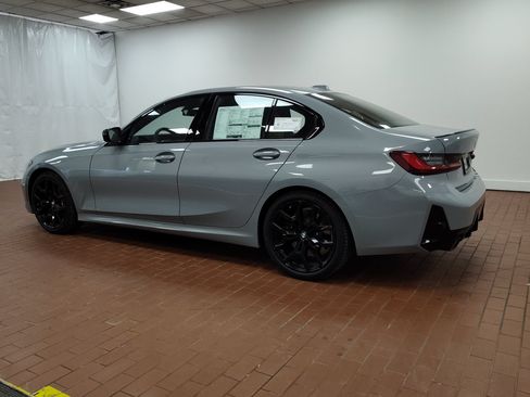 Used 2026 BMW 330i Sedan w/ M Sport Package RWD image 3