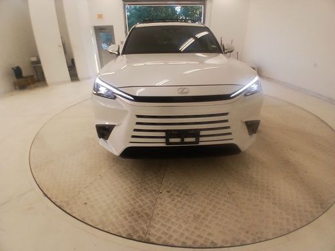 Used 2024 Lexus TX 350 AWD w/ Technology Package image 4