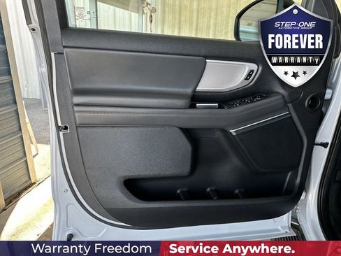 Used 2025 Ford Expedition Active RWD image 11