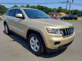 Used 2011 Jeep Grand Cherokee Laredo image 3