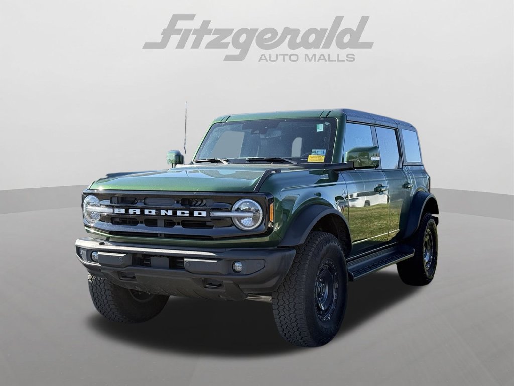 Used 2025 Ford Bronco Outer Banks w/ Sasquatch Package AWD/4WD image 3