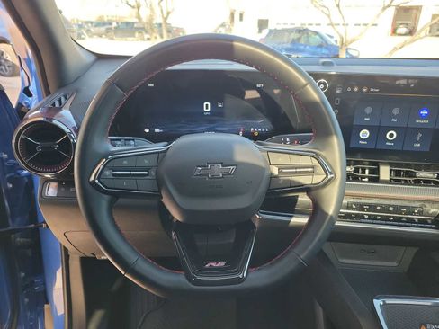 Used 2025 Chevrolet Equinox RS w/ Safety and Technology Package image 19