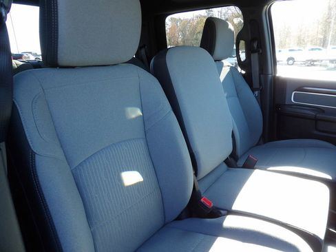 Used 2022 RAM 3500 Big Horn image 22