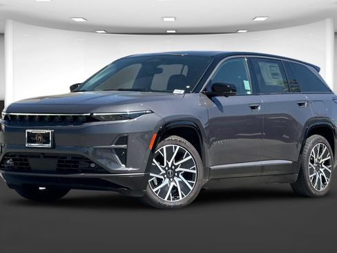 New 2025 Jeep Wagoneer S Limited image 2