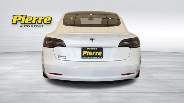 Used 2021 Tesla Model 3 Standard Range Plus RWD image 2