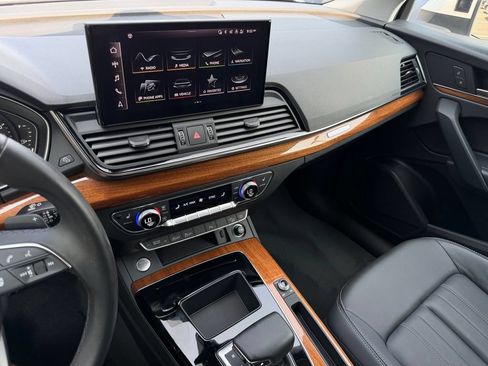 Used 2023 Audi Q5 2.0T Premium w/ Convenience Package AWD/4WD image 21