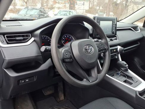 Used 2019 Toyota RAV4 LE w/ Carpet Mat Package image 26