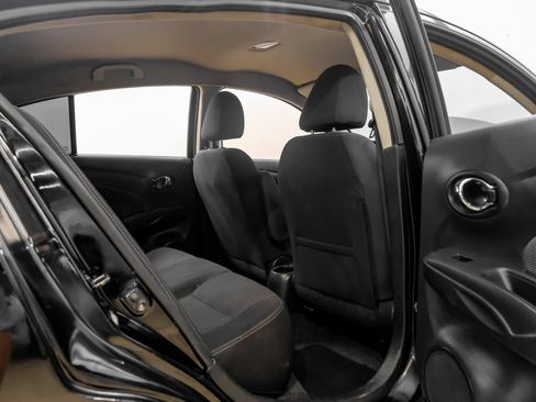 Used 2019 Nissan Versa SV FWD image 41