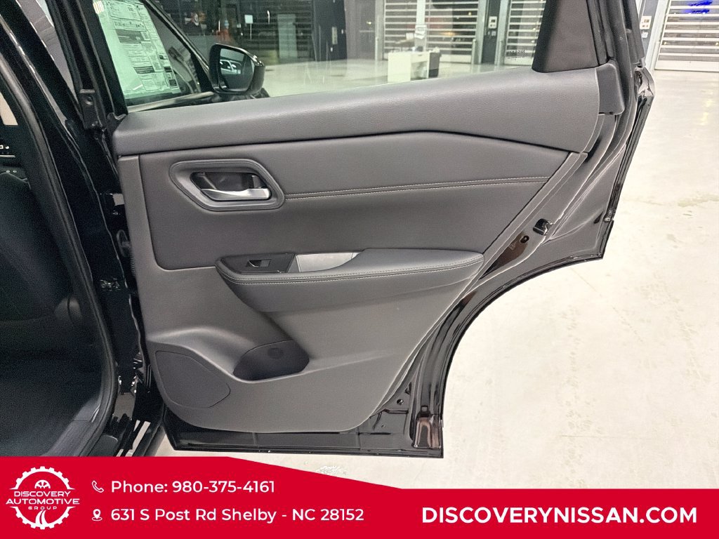 New 2026 Nissan Rogue Dark Armor AWD/4WD image 36