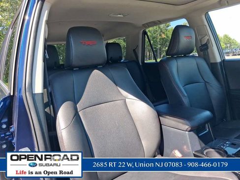 Used 2023 Toyota 4Runner TRD Off-Road Premium w/ Off Road Premium Plus Package AWD/4WD image 17