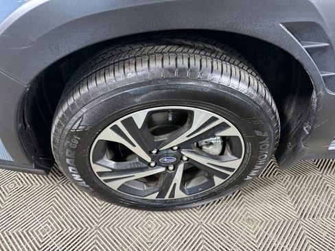Used 2025 Subaru Crosstrek 2.0i Premium image 10