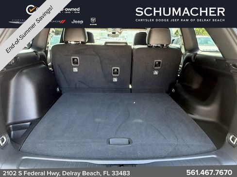 Certified 2024 Jeep Grand Cherokee Limited w/ Luxury Tech Group II RWD image 16