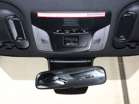 Used 2021 Toyota Corolla SE FWD image 26