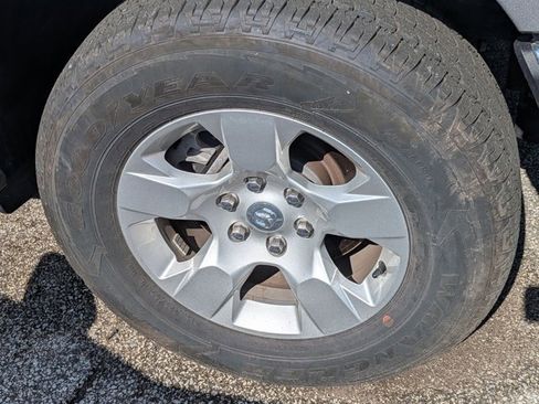 Used 2025 RAM 1500 Big Horn AWD/4WD image 9