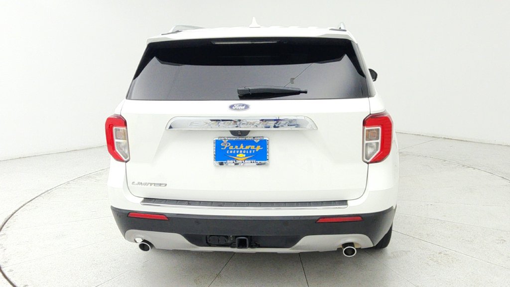 Used 2022 Ford Explorer Limited w/ Limited Technology Package RWD image 6