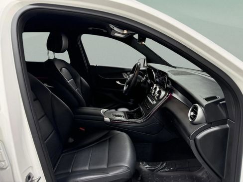 Used 2022 Mercedes-Benz GLC 300 4MATIC image 17