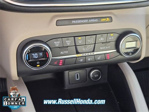 Used 2020 Ford Escape Titanium image 17