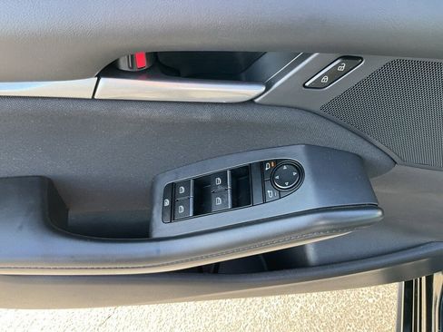 Used 2024 MAZDA MAZDA3 s image 4