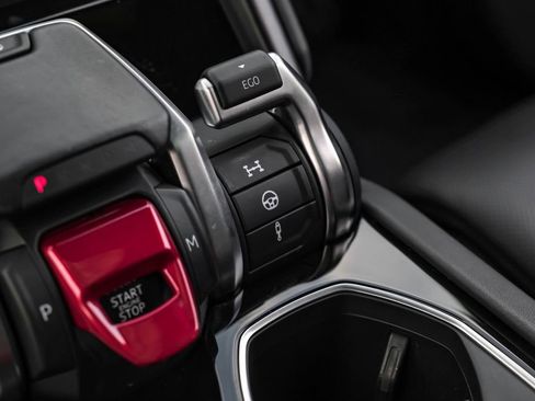 Used 2022 Lamborghini Urus image 30