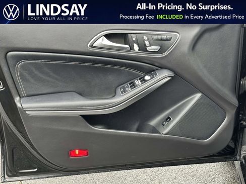 Used 2018 Mercedes-Benz CLA 250 4MATIC image 9