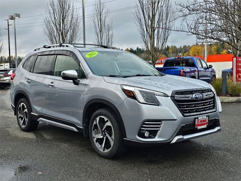 Used 2022 Subaru Forester Touring w/ Popular Package #3 image 3