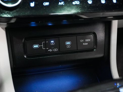 Used 2025 Hyundai Tucson Limited image 29