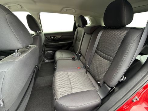 Used 2019 Nissan Rogue SV w/ Premium Package AWD/4WD image 16