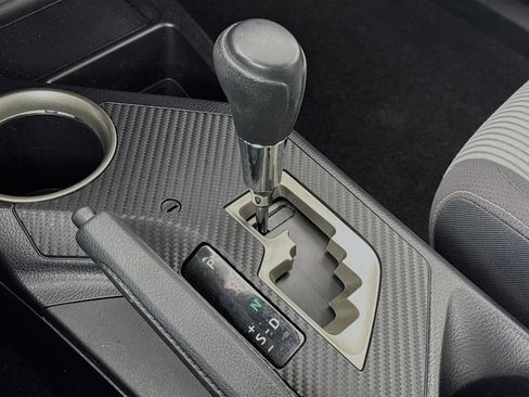 Used 2014 Toyota RAV4 XLE image 16