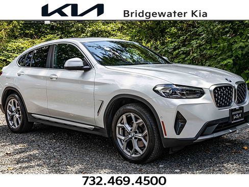 Used 2024 BMW X4 xDrive30i w/ Parking Assistance Package image 1