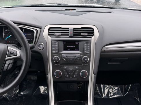 Used 2018 Ford Fusion S image 24