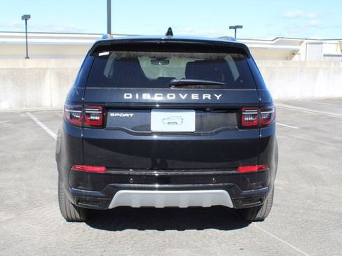 New 2025 Land Rover Discovery Sport S image 6