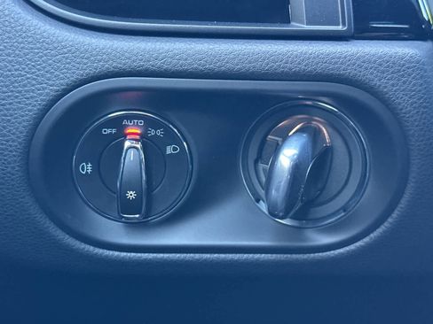 New 2026 Porsche Macan image 30