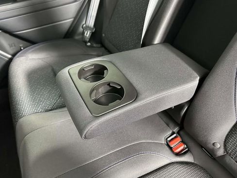 Used 2025 Subaru Forester Premium image 33