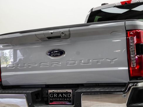 Used 2026 Ford F250 Lariat AWD/4WD image 13