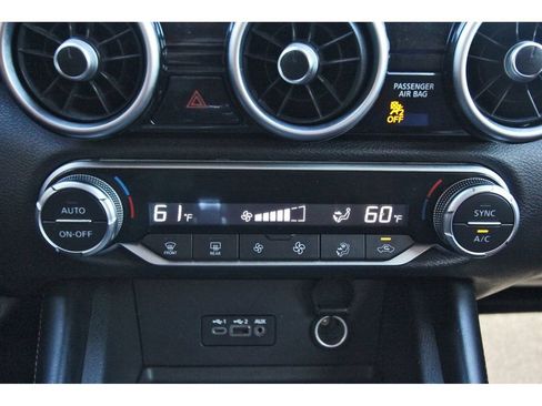 Used 2021 Nissan Sentra SR w/ Lighting Package image 28