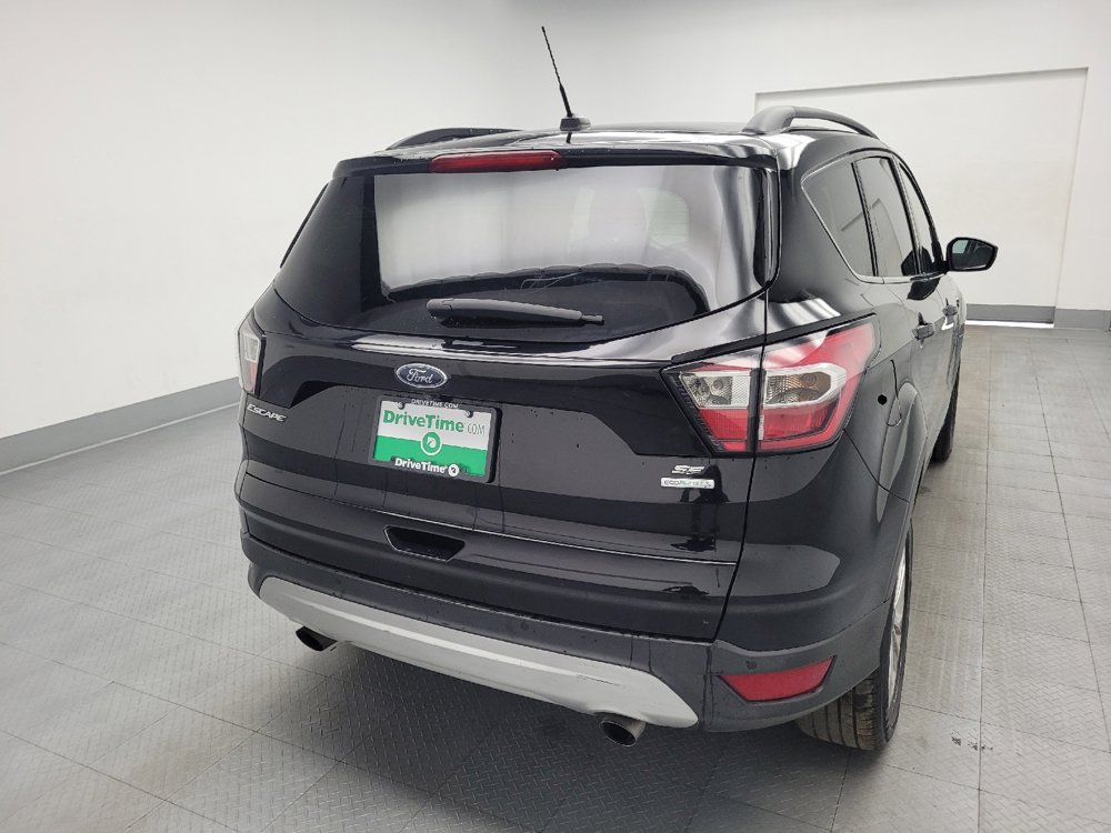 Used 2017 Ford Escape SE w/ Equipment Group 201A FWD image 7