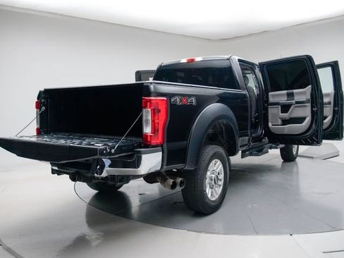 Used 2018 Ford F250 XLT w/ Snow Plow Prep Package AWD/4WD image 21