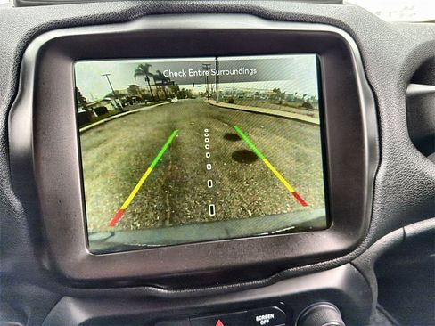 Used 2021 Jeep Renegade Trailhawk image 22