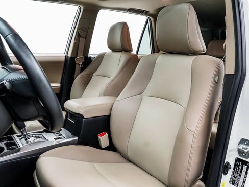 Used 2022 Toyota 4Runner SR5 Premium image 42