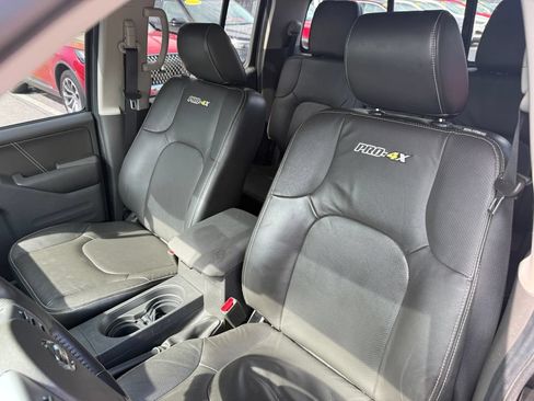 Used 2020 Nissan Frontier PRO-4X w/ Pro-4x Utility Package AWD/4WD image 22