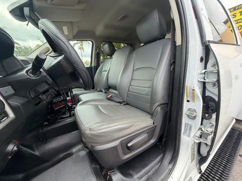 Used 2017 RAM 5500 Tradesman w/ Payload Upgrade Package AWD/4WD image 18