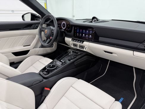 Certified 2026 Porsche 911 Carrera 4S AWD/4WD image 26