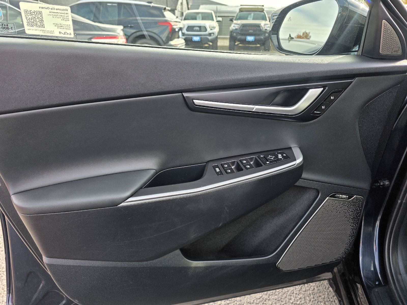 Used 2023 Kia EV6 Wind w/ Wind Technology Package AWD/4WD image 9